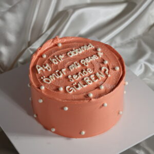 Gülben Yazılı Pasta