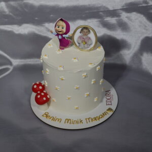 Maşa Temalı Doğum Günü Pastası